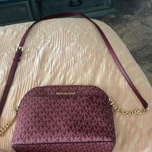 Michael Kors Jet Set Travel Medium Dome Crossbody bag.  NWOT